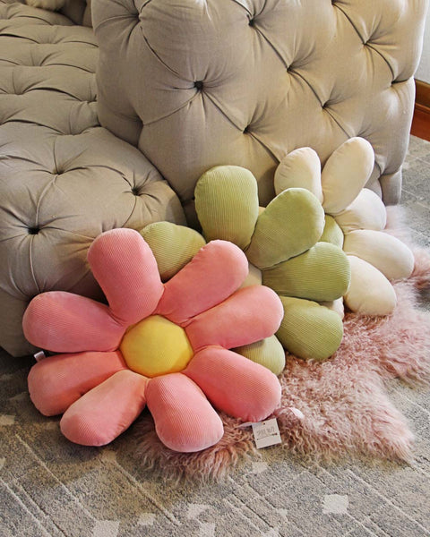 Sweet Daisy Pillow: Featured Product Image
