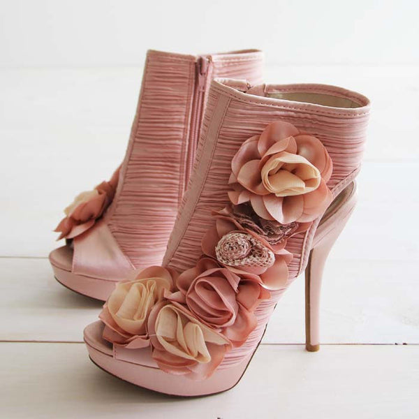 Down the Isle Heels: Featured Product Image