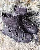 Bear Cabin Cozy Boots in Gray: Alternate View #1