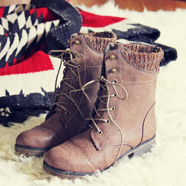 Cascade Lakes Boots in Taupe: Featured Product Image
