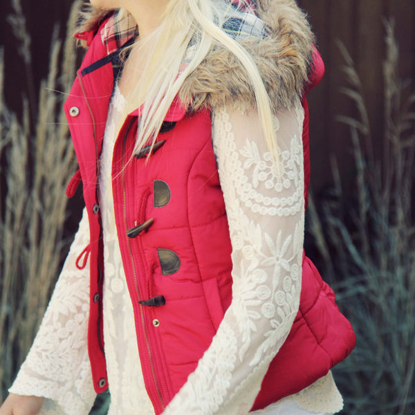 Cle Elum Vest in Red: Featured Product Image