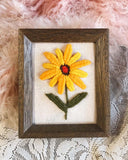 Sweet Vintage Daisy Embroidery: Alternate View #1