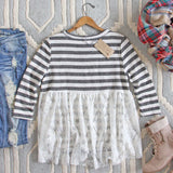 Elliott & Lace Tee: Alternate View #3