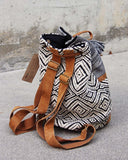 Fall Traveler Tote: Alternate View #2