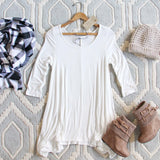 Flurries Basic Tee in White: Alternate View #1