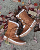 In A Flurry Snow Boot: Alternate View #4