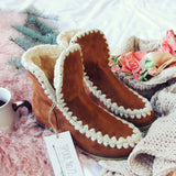 Nordic Frost Boots: Alternate View #1