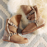 Out & About Boots: Alternate View #1