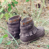 Pine Grass Moccasins: Alternate View #3