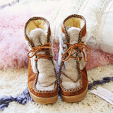 Ski Trip Vintage Snow Boots: Alternate View #3