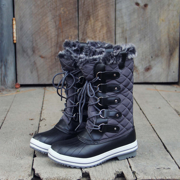 Smoke & Frost Snow Boots: Featured Product Image