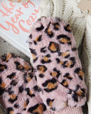 Snowy Birch Gloves in Pink: Alternate View #2