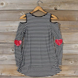 Hearts & Elbows Tee: Alternate View #4