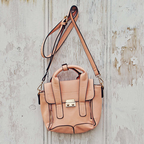 Desert Dweller Tote in Peach