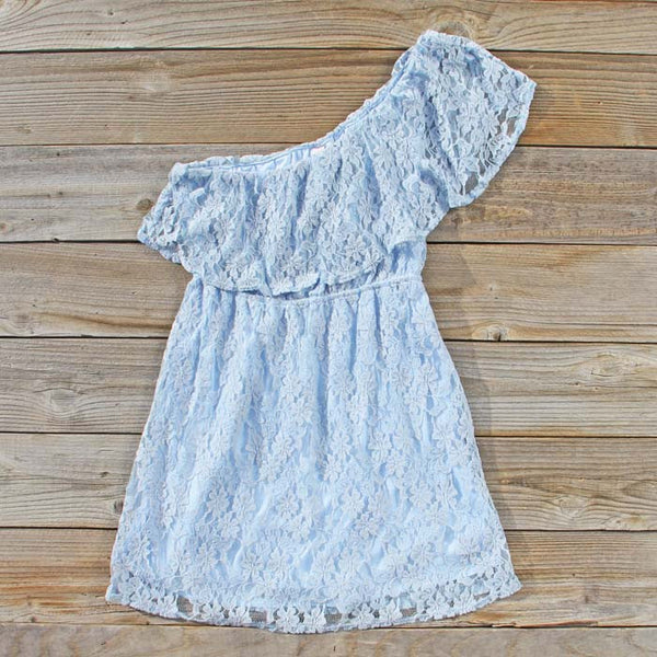 Tidewater Lace Dress: Featured Product Image