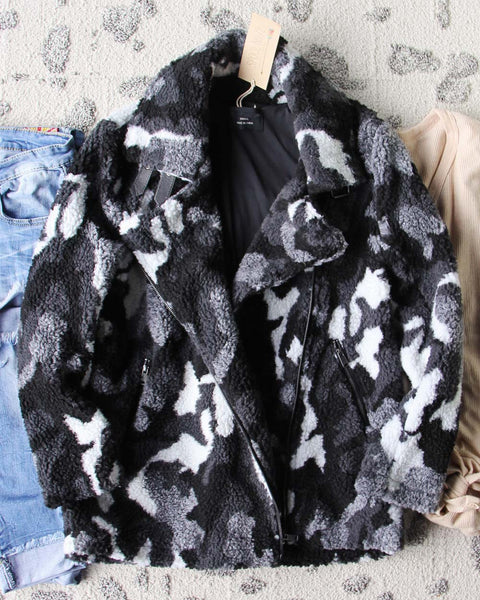 Blizzard Coat: Featured Product Image
