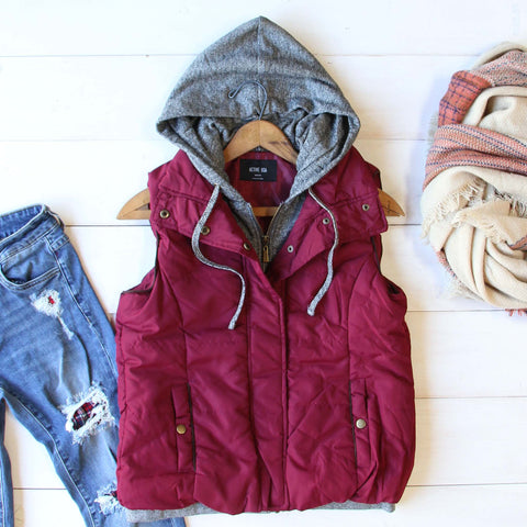Forest Smoke Hooded Vest in Burgundy