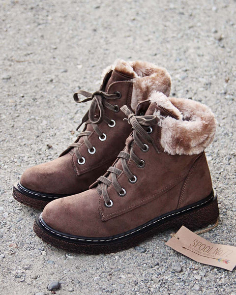 Fox Trail Boots: Featured Product Image