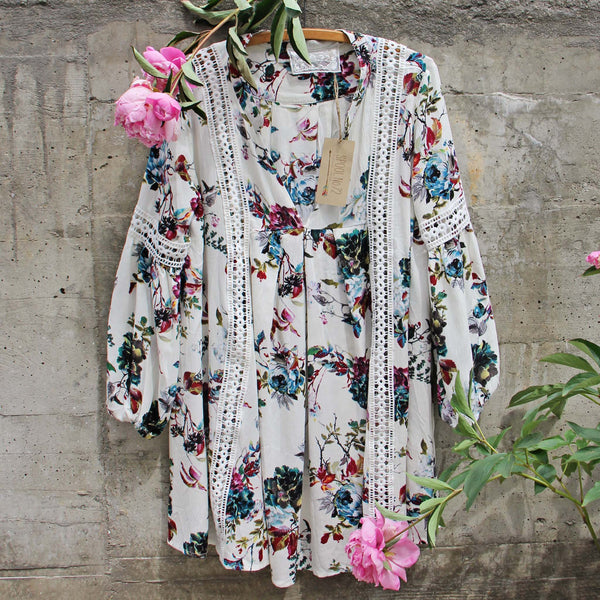 Gypsum Floral Tunic in Sage: Featured Product Image