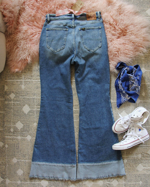 Vintage Modern Flare Jeans: Featured Product Image