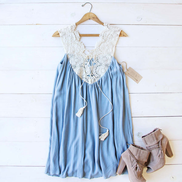 Lisbon Lace Dress: Featured Product Image