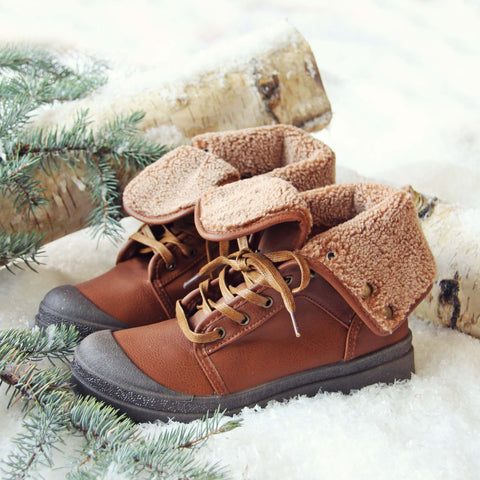 Jack Frost Booties in Cedar