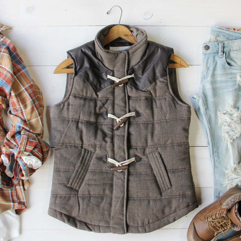 Northlight Toggle Vest