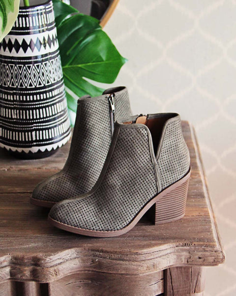 Olive & Spruce Boots: Featured Product Image