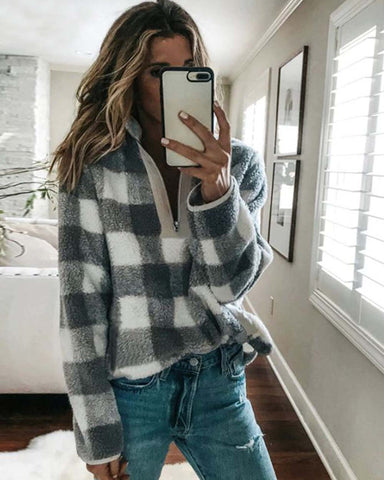 Overland Plaid Pullover in Gray