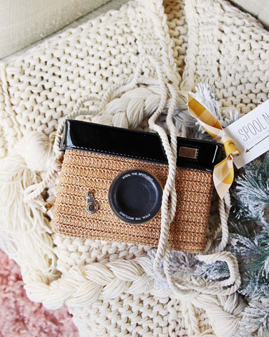 Retro Camera Tote in Black