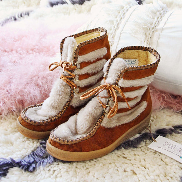 Ski Trip Vintage Snow Boots: Featured Product Image