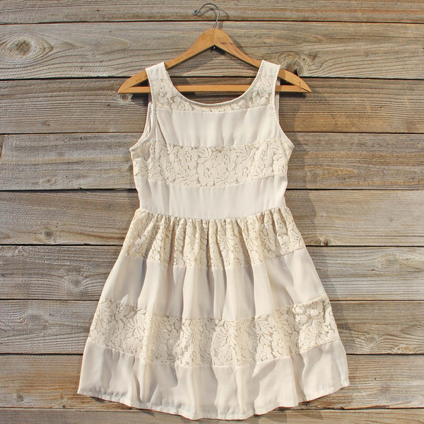 Snow Frost Lace Dress: Featured Product Image