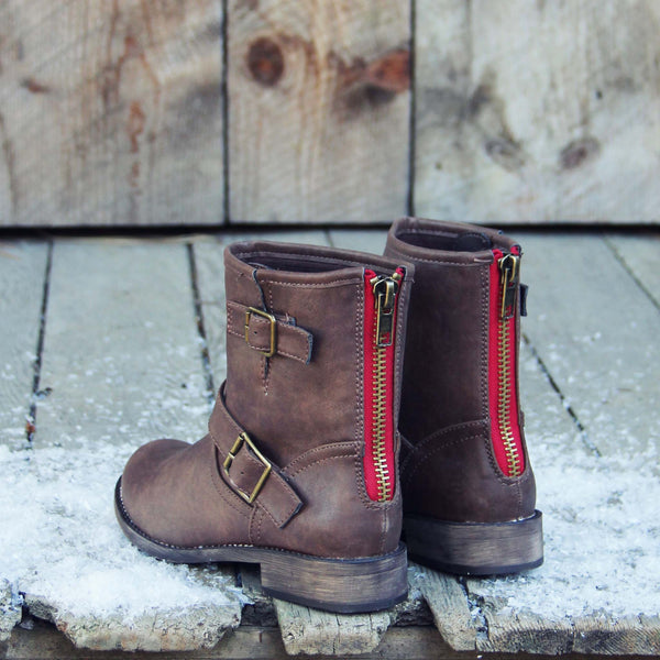 Snowy Creek Boots in Oak: Featured Product Image