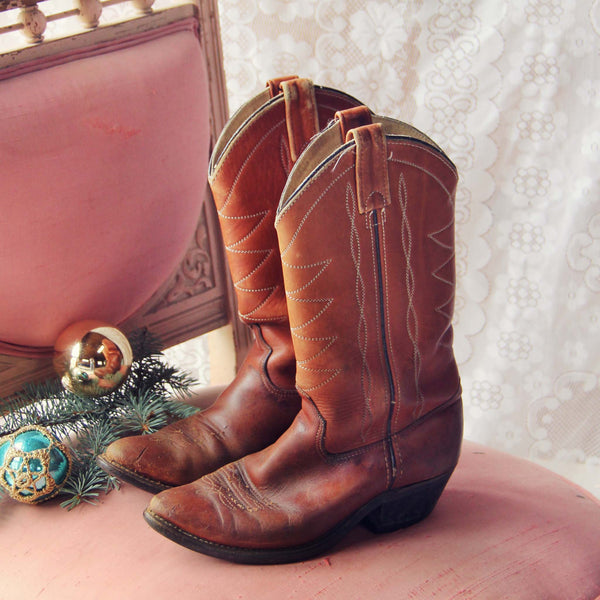 Snowy Montana Vintage Boots: Featured Product Image