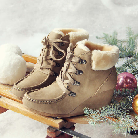 Toboggan Cozy Booties