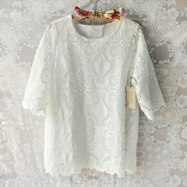 Tulla Lace Tunic: Featured Product Image