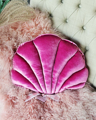 Velvet Shell Pillow in Dusty Rose