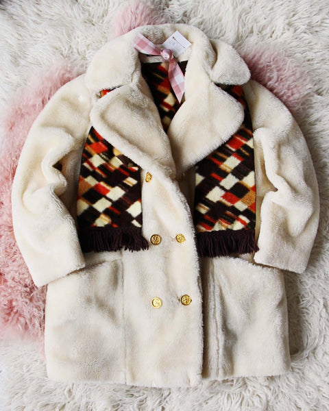 Vintage Retro 60's Faux Fur Coat: Featured Product Image