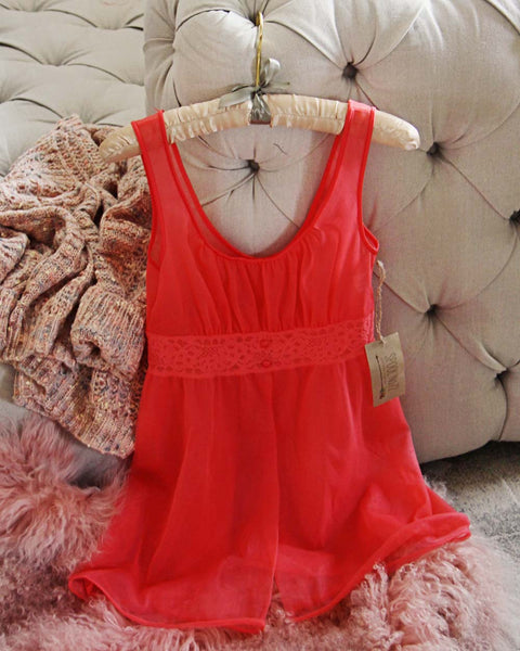 Vintage Flutter Lace Cami: Featured Product Image