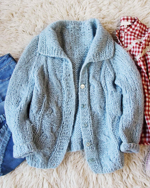 Vintage Retro Spring Sweater: Featured Product Image