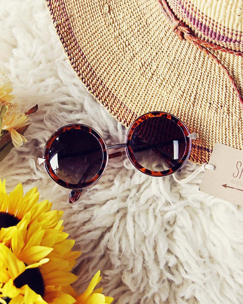 Vintage 70's Sunnies: Featured Product Image