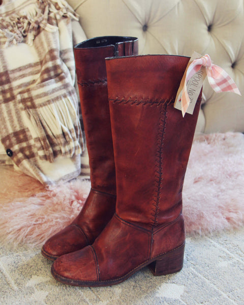 Vintage Stitch Boots Size 9: Featured Product Image