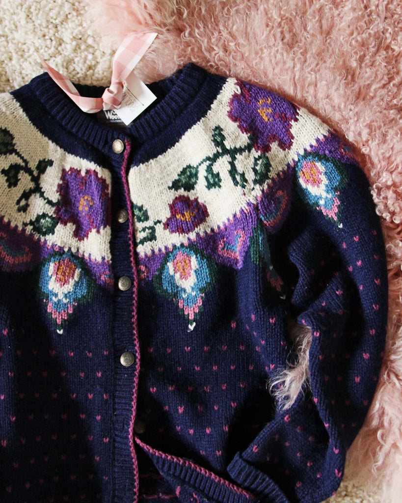 Vintage Heart & Floral Nordic Sweater, Sweet Vintage Sweaters from